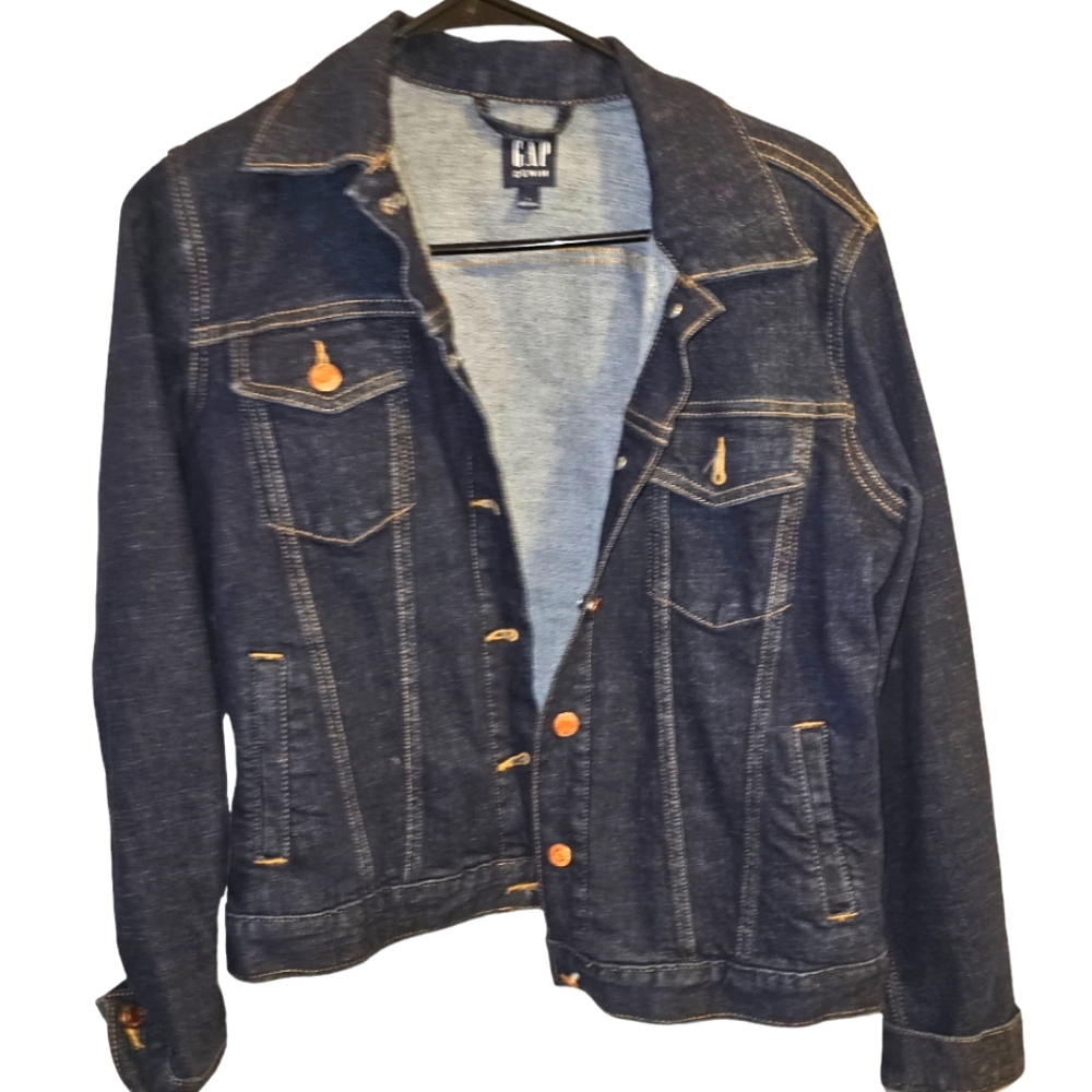 WOMEN'S GAP DENIM JACKET  (small)